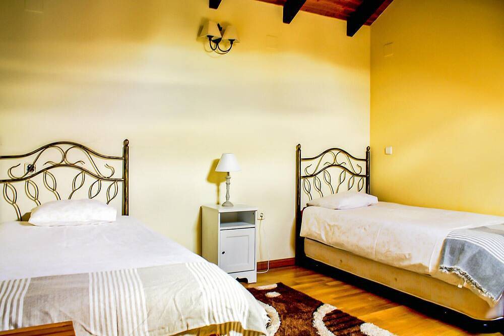 Amazing home in Navarredonda de Gredos in Navarredonda de Gredos, Provincia de Ávila