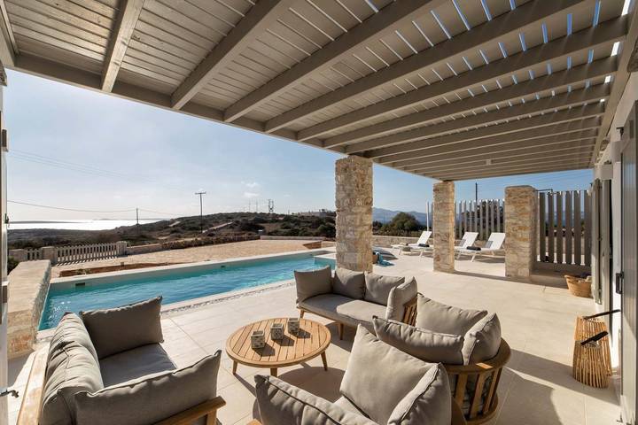 Location de vacances pour 10 personnes, avec piscine et balcon ainsi que vue sur l’océan et jardin dans Aliki - 3