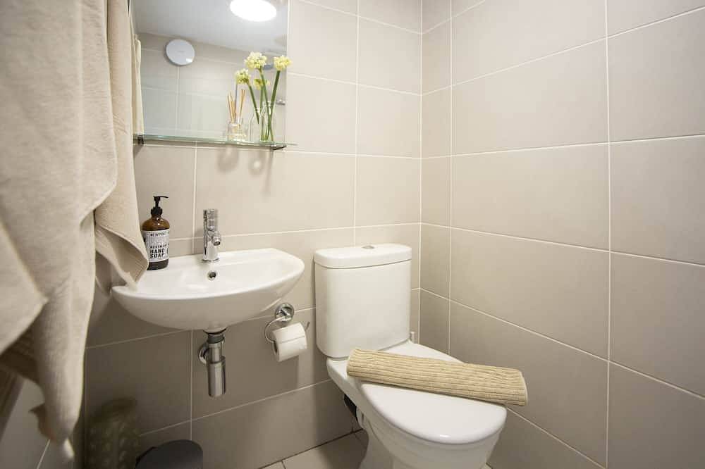 Gardener's Cottage with Stunning Views in Gateshead