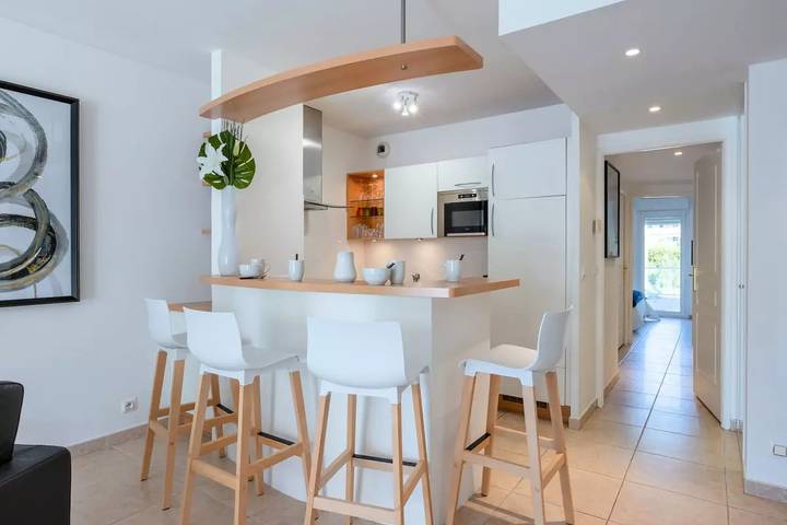 Gîte pour 4 personnes, avec piscine et terrasse dans Port du Mourre-Rouge - 3