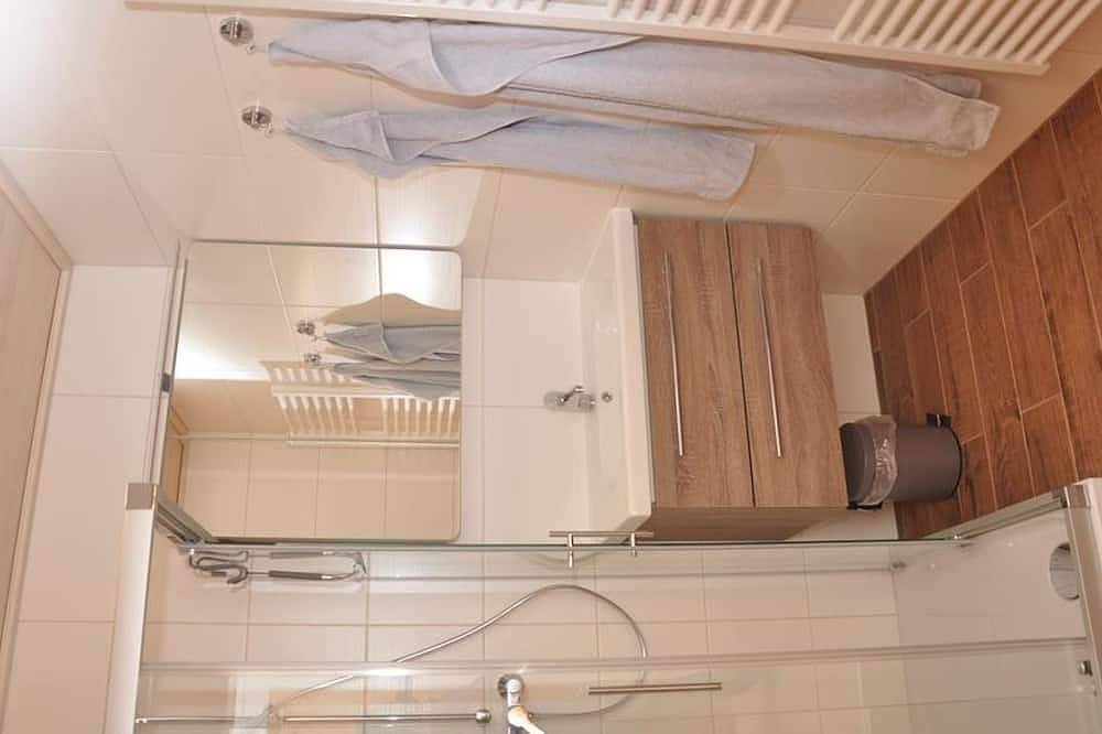 Fewo Pyhrgas, Toilette und Bad/Dusche getrennt - Ferienhof Berger in Roßleithen, Totes Gebirge