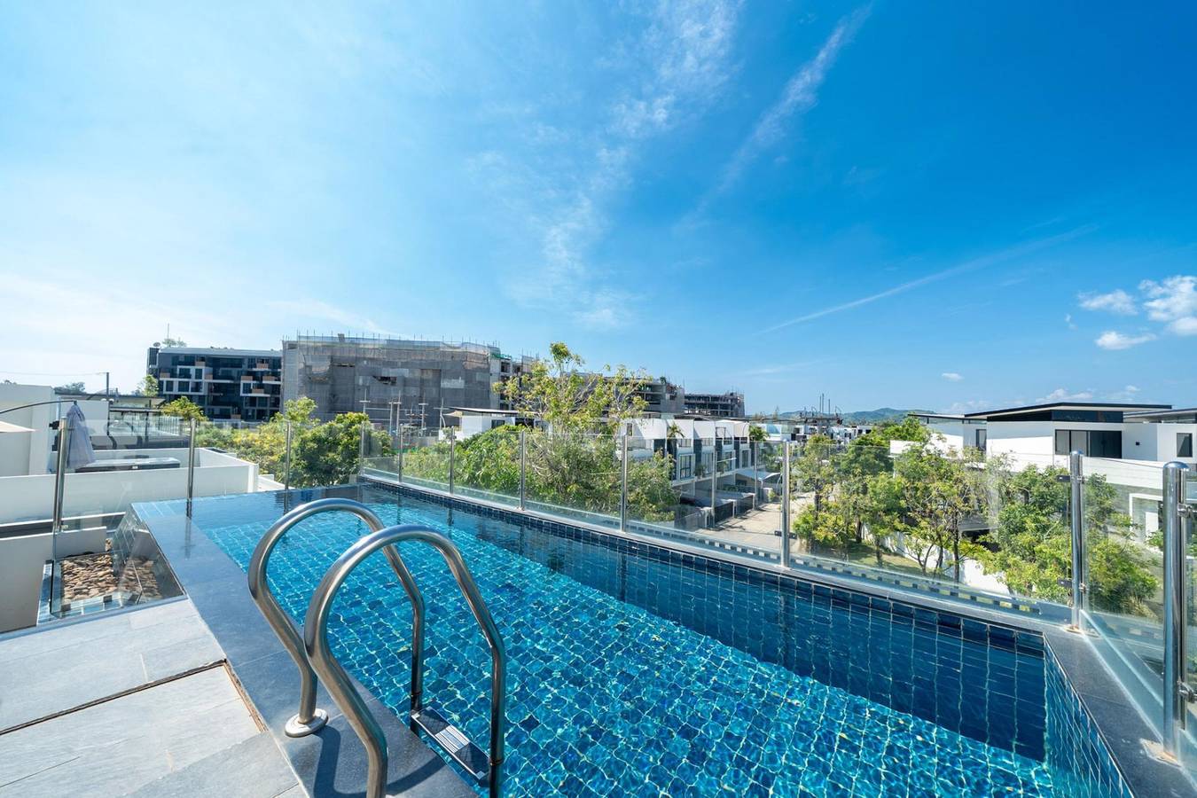 Lp101 - Private rooftop pool villa in Laguna for 9 people, near restaurants and shops in Phuket
