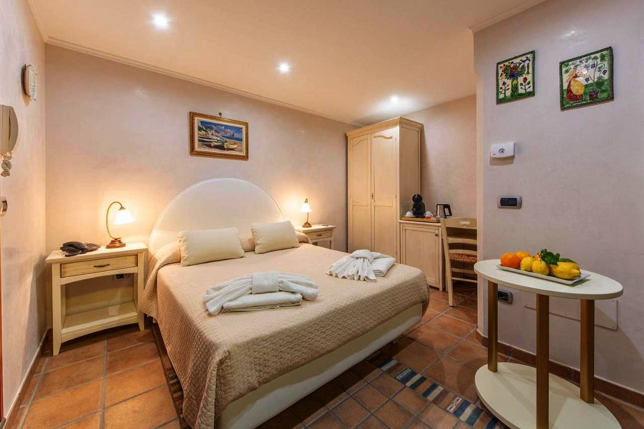 B&B La Casa Nel Giardino in Piano di Sorrento, Napoli e dintorni