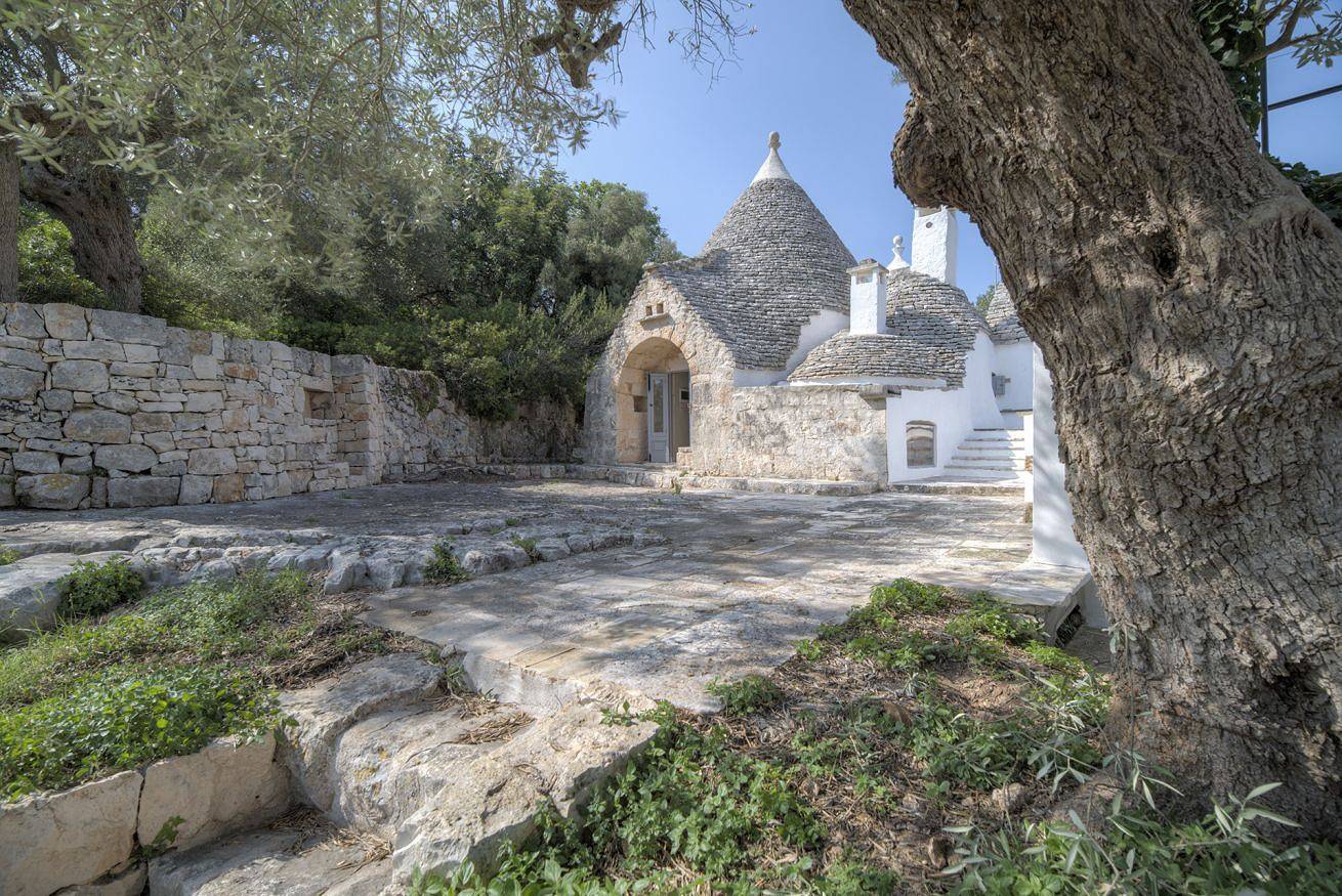Trulli Capo di Lupo by Rentbeat in Cisternino, Salento