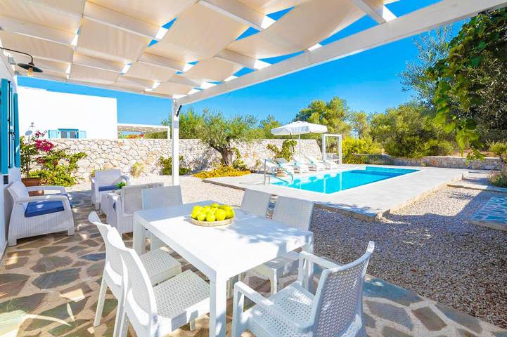 Villa für 4 Personen, mit Terrasse und Garten auf Rhodos - 2