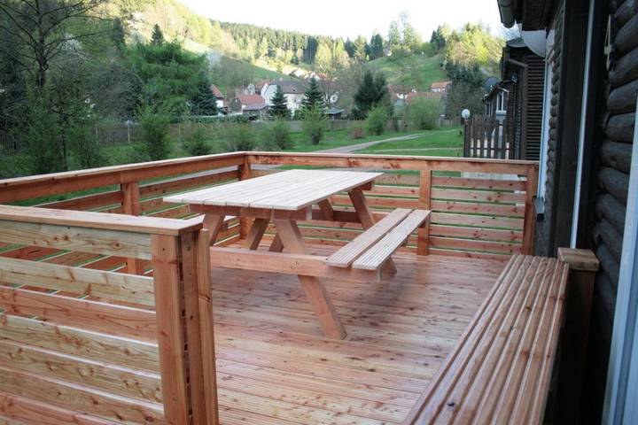 Ferienhaus für 4 Personen, mit Terrasse und Garten sowie Ausblick in Luisenthal