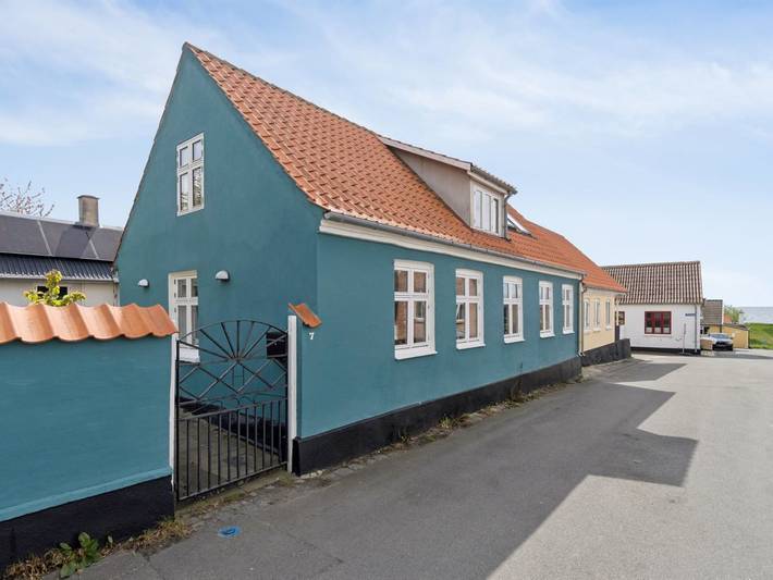 "Heleen" - 100m from the sea
