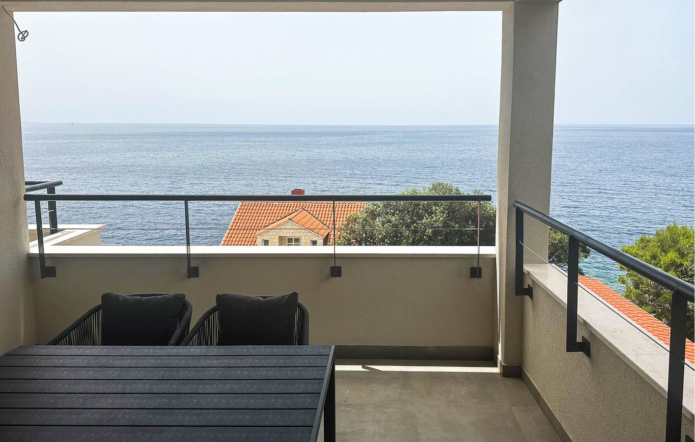 Ganze Ferienwohnung, Apartment mit Meerblick, Parkplatz, Terrasse und WiFi in Potomje, Dubrovnik-Neretva