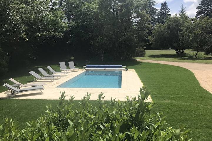 Cottage pour 13 personnes, avec jardin et terrasse à Liglet