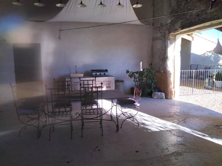 Location de vacances pour 10 personnes, avec vue ainsi que piscine et jardin, animaux acceptés à Verquières - 4