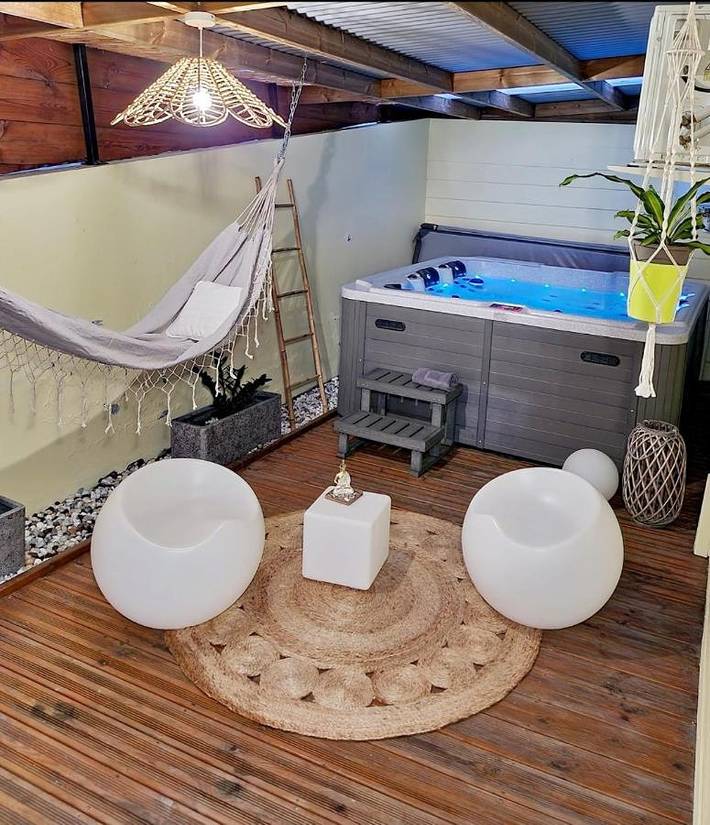 Maison de vacances pour 4 personnes, avec balcon et jacuzzi