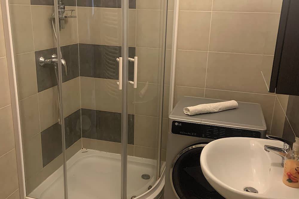 Ganze Wohnung, Cozy apartment with 1 bedroom and Ac, Wifi in welcoming Pécs in Pecs, Kleingebiet Fünfkirchen