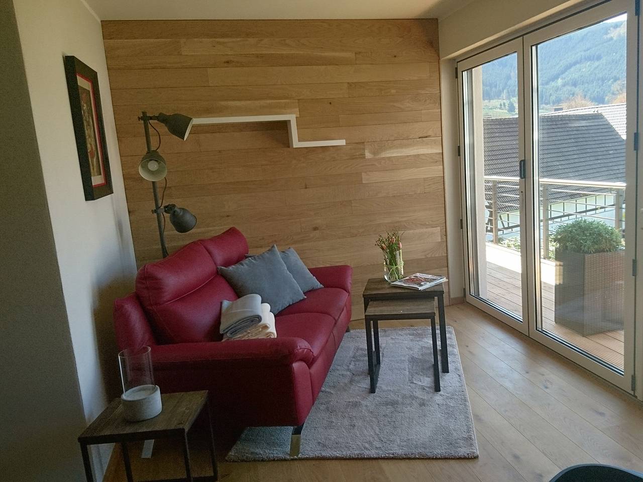 Ganze Wohnung, Apartment 'Ferienwohnung Drossel D, 50qm' mit Bergblick, gemeinsamer Terrasse und Wlan in Lennestadt, Sauerland