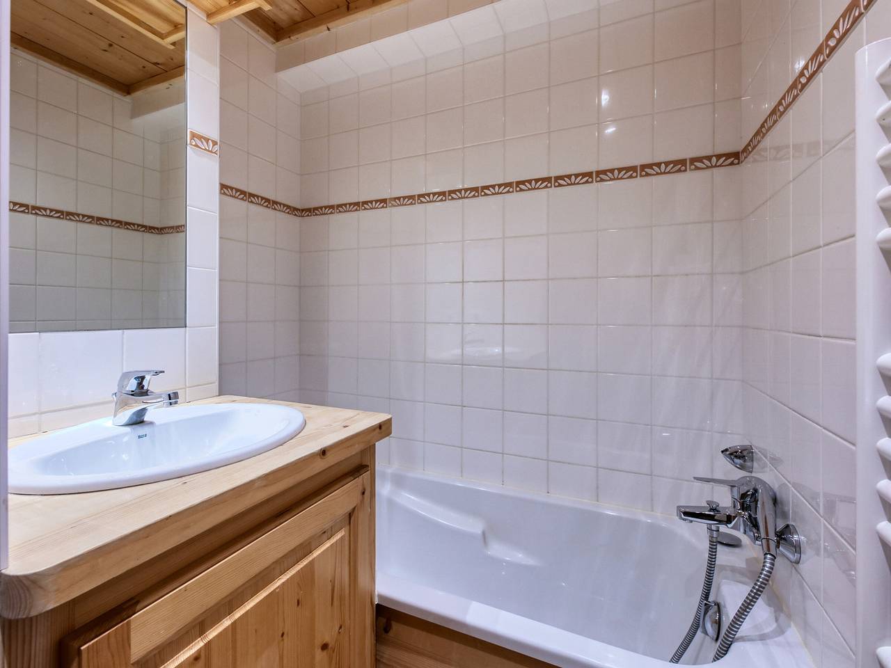 Chalet familial à Saint-Gervais, 6 chambres, 12 pers, Wifi, parking in Combloux, Pays du Mont-Blanc