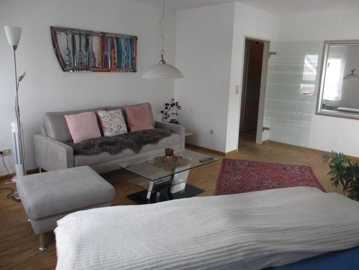 Ferienwohnung für 2 Personen, mit Balkon und Terrasse sowie Ausblick in Freiburg im Breisgau - 4