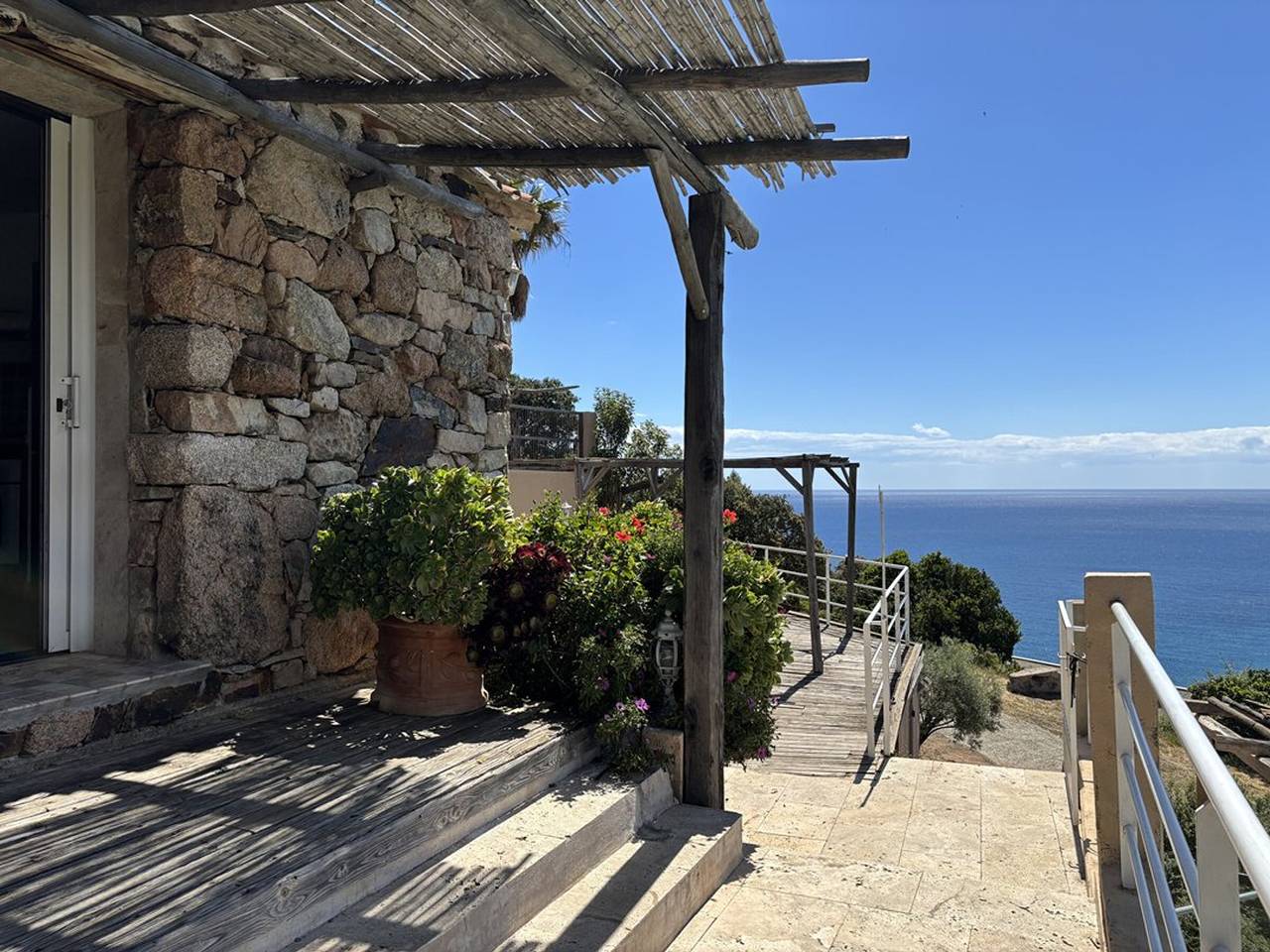 Appartement entier, Appartement F3 avec Piscine et Vue Mer à Fautéa in Fautea, Conca