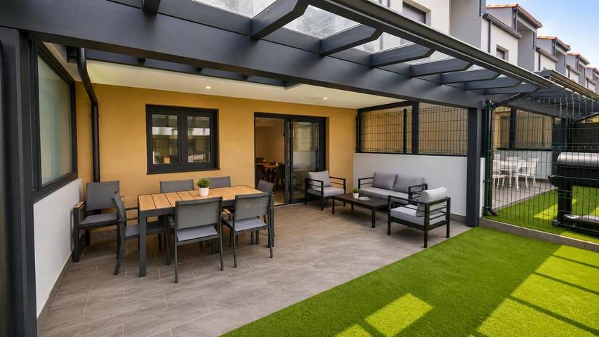 Casa rural para 9 personas, con Balcón además de Terraza y Vistas en Ribadesella