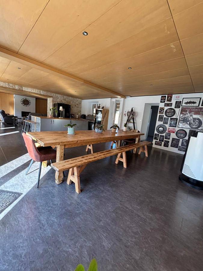 Location de vacances pour 15 personnes, avec terrasse et jardin à Corcoué-sur-Logne - 2