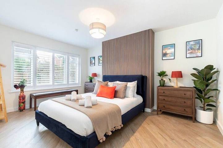 Confort-Maison-Salle de bain privée-Vue sur Rue in Cheltenham, Gloucestershire