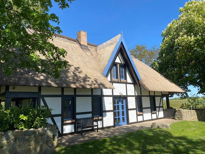 Casa de vacaciones para 7 personas, con vistas además de sauna y jardín - 1