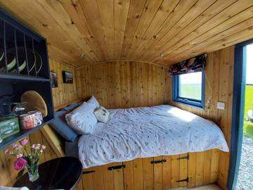 Cottage for 2 People in Carmarthenshire, South-Wales, Photo 2