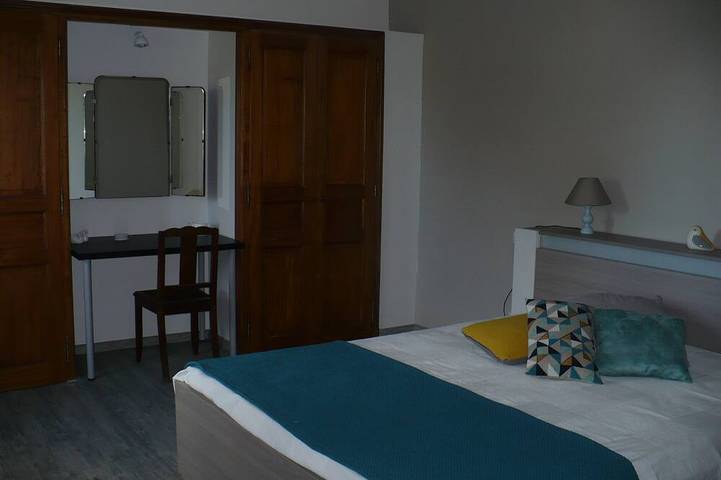 Gîte pour 6 personnes, avec jardin à Visan - 3