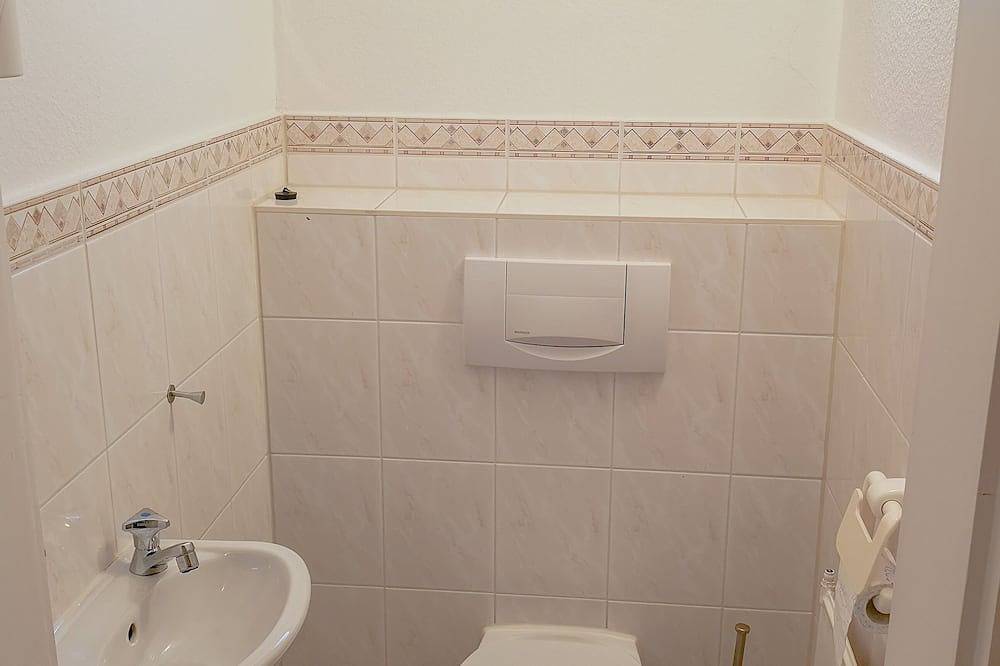 Ganze Wohnung, Gemütliche Ferienwohnung mit großem Garten  Verbindung zum Kocher-Jagsttalradweg in Dörzbach, Hohenlohe