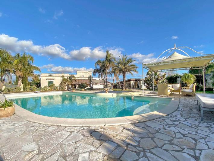 Villa per 9 persone, con Giardino e Piscina a Scorrano