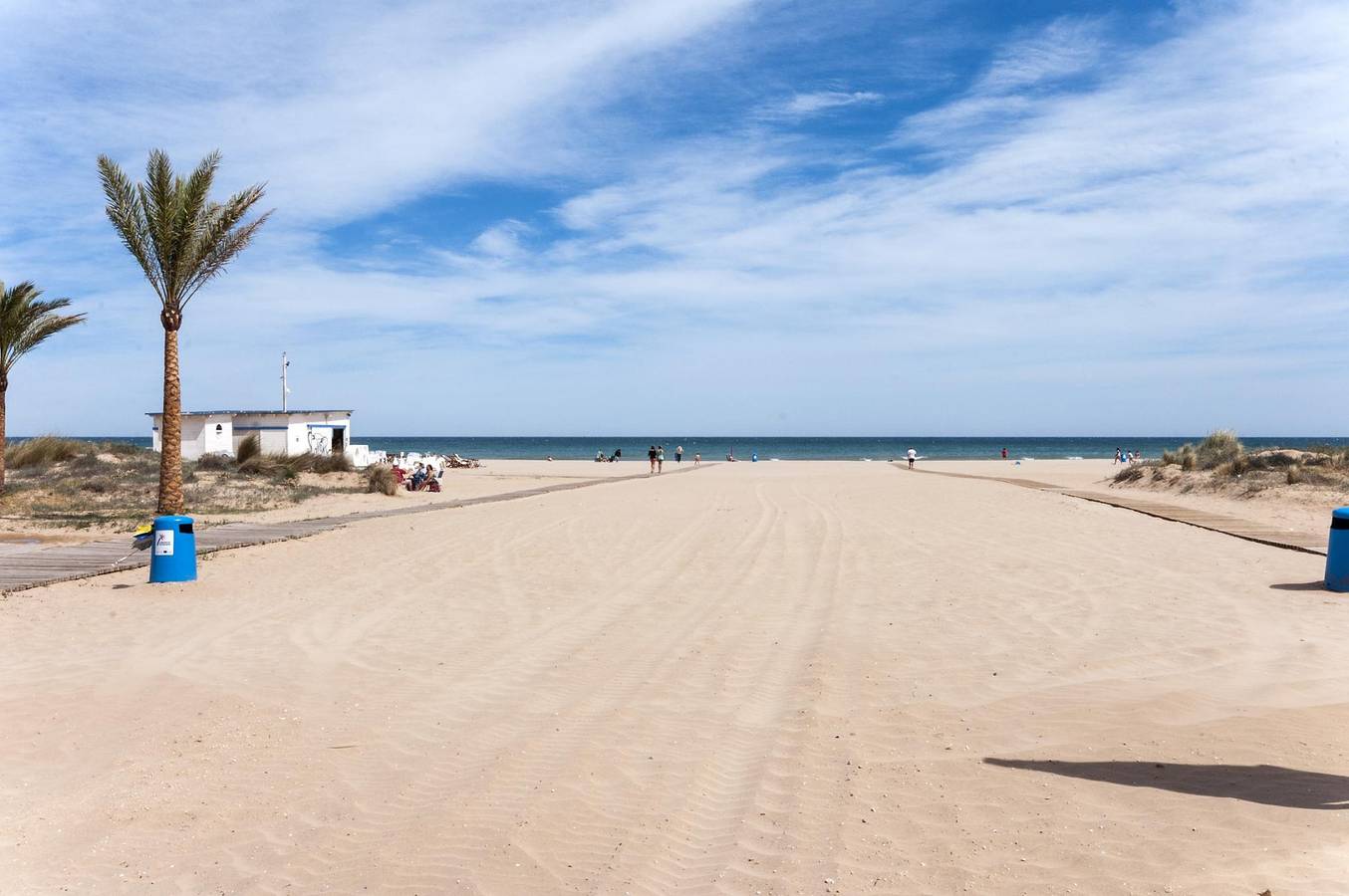 Appartement de vacances entier, Tallarol - Appartement ensoleillé avec balcon meublé en deuxième ligne de plage. in Platja Nord de Gandia (Gandia), Playa de Gandía