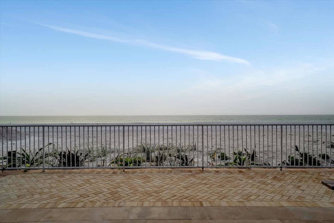 Apartamento entero, Stones Throw Beachfront Family Suite  3 Views in Indian Rocks Beach, Pinellas County