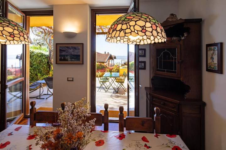Location de vacances pour 6 personnes, avec jardin ainsi que vue et vue sur le lac à Gavirate - 3