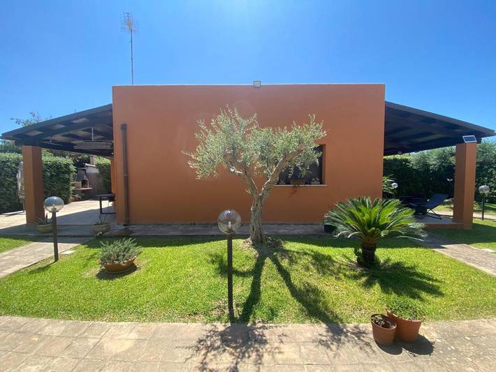 Villa per 4 persone, con giardino e panorama in Marsala