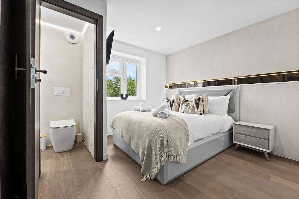 Entire apartment, 3Br Cosy & Chic House, Guildford Festival Offer! in Guildford, Surrey