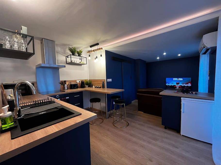 Appartement entier, One-Bedroom Apartment in Bourges, Région de Bourges