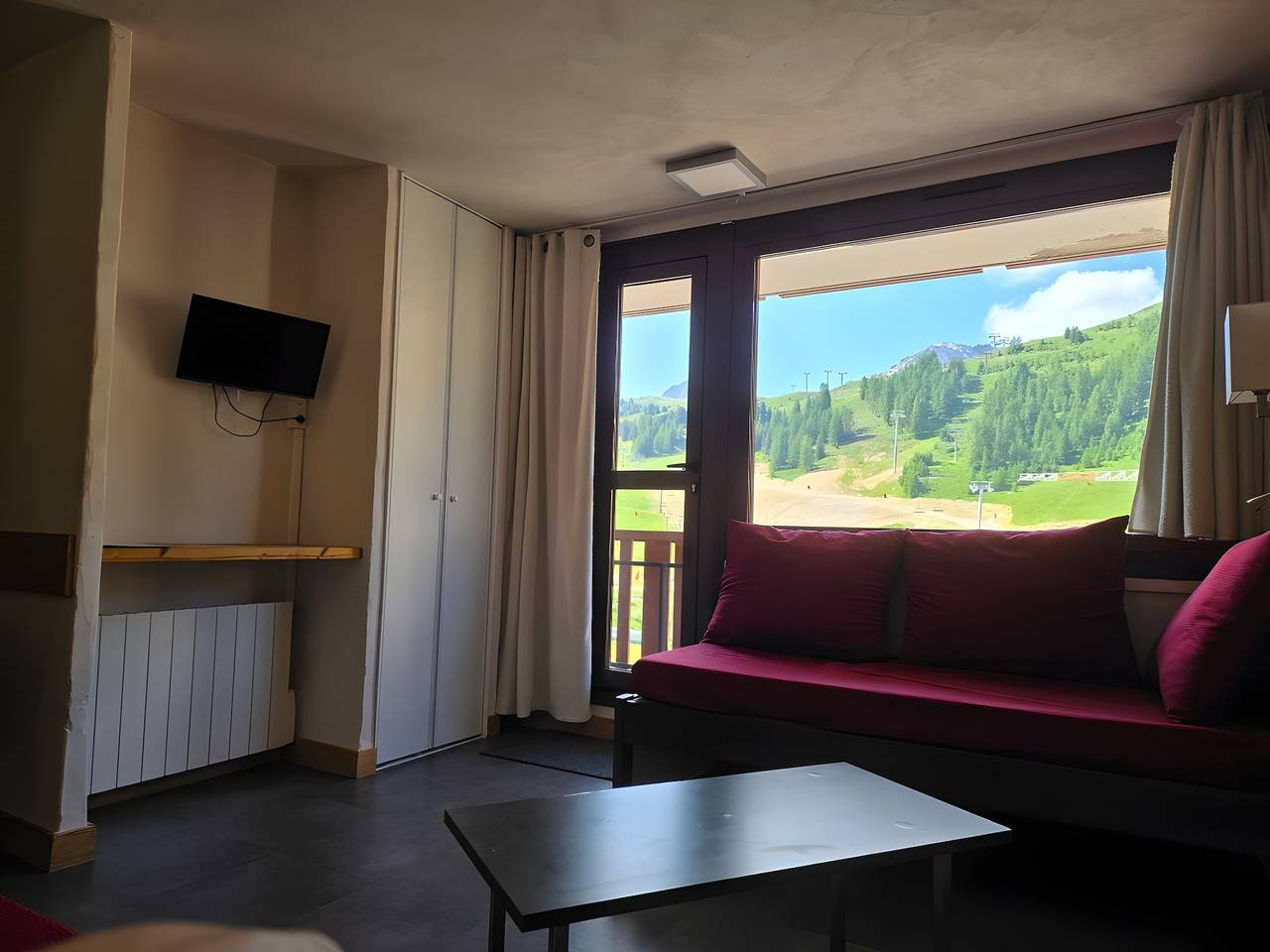 Appartement entier, Appartement « Lesetoilesdelaplagne Le Bellecote » avec vue sur la montagne et balcon in La Plagne, La Plagne-Tarentaise