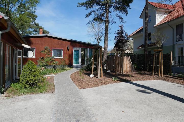 Bungalow für 4 Personen, mit Terrasse und Garten