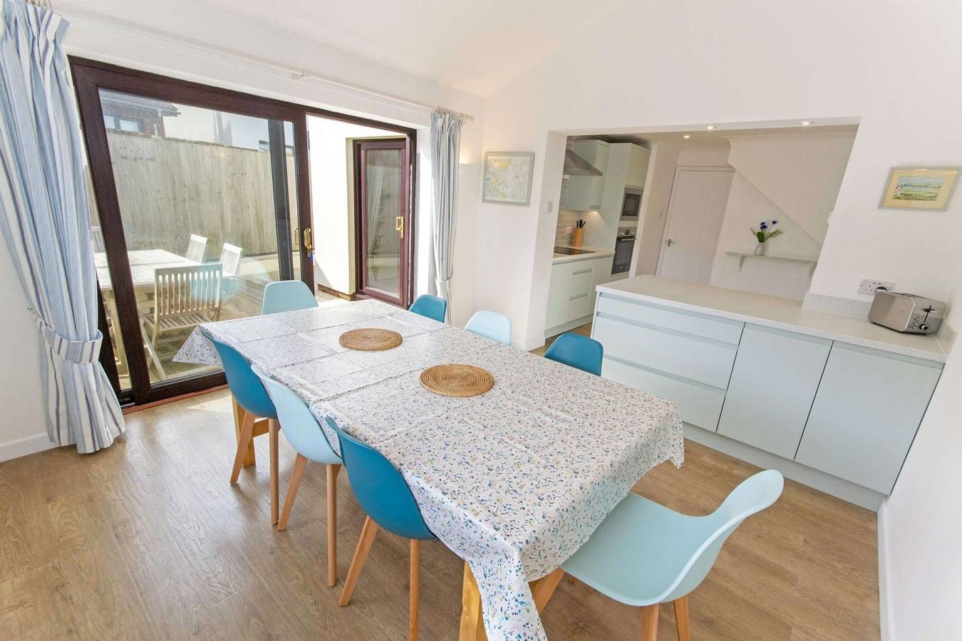 Rockpool Croyde | 4 Bedrooms | Sleeps 8-10 | Dog Friendly in Croyde, Devon