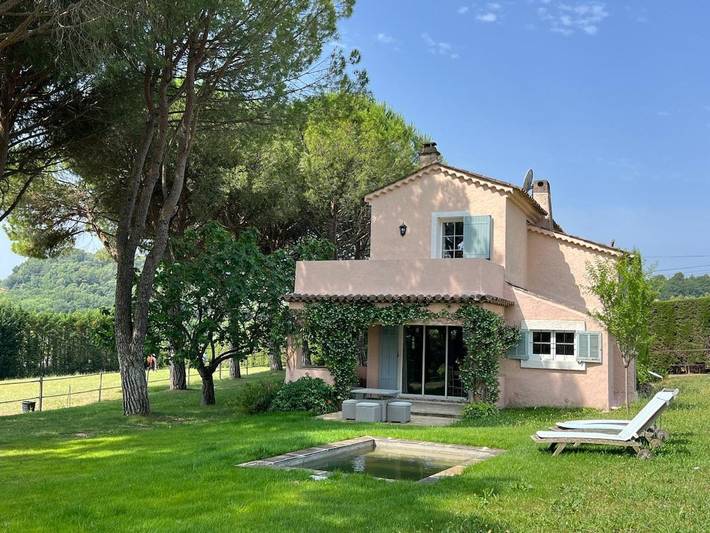 Casa de vacaciones para 6 personas, con jardín y balcón además de jacuzzi y piscina - 1