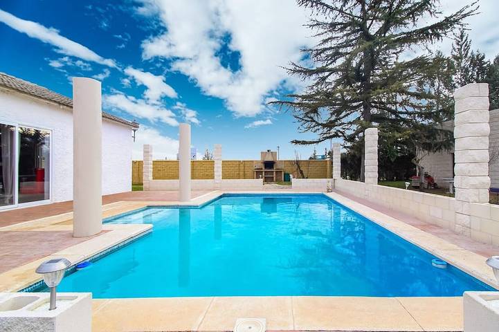 Villa for 14 people, with garden, with pets - 1