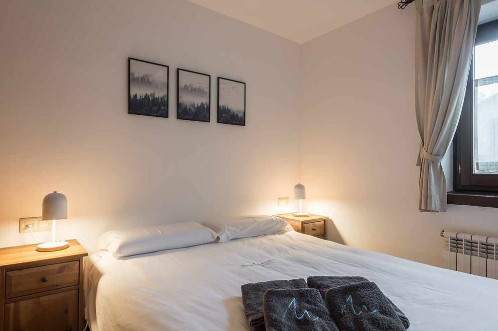 Entire apartment, Prat deth Pas by Seamount Rentals in Betren, Vielha e Mijaran