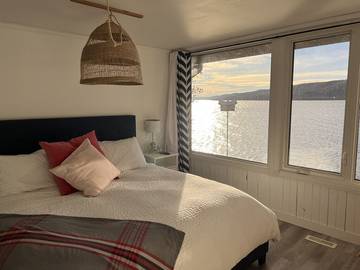 Log Cabin for 8 Guests in Saskatchewan, Canada, Picture 3