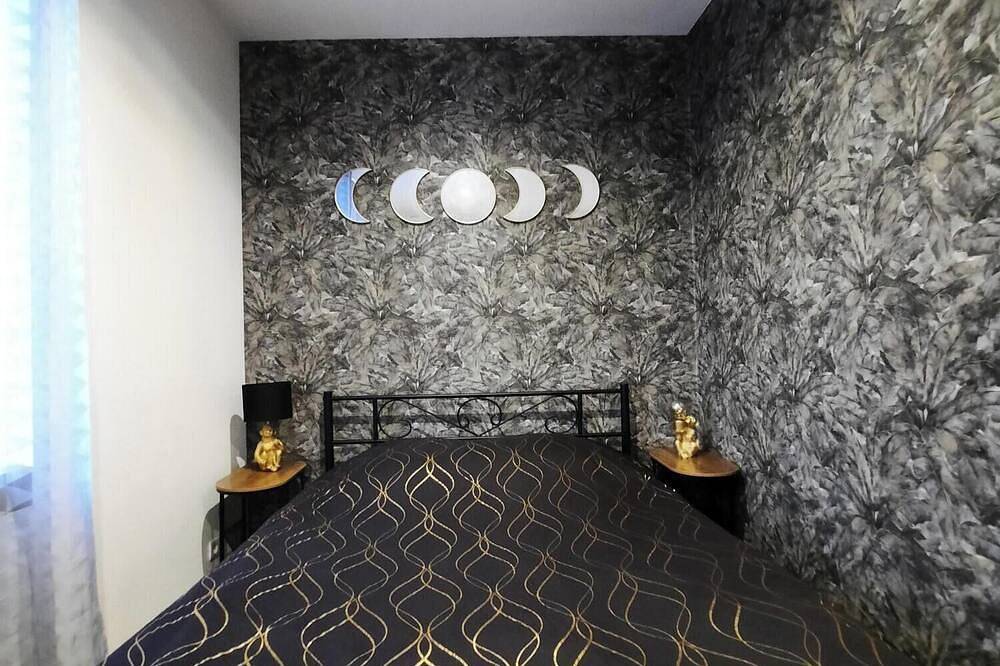 Chambre Économique Avec Salle de Bain Privative 1. Idéale Pour un Séjour Court ! in Vesoul, Haute-Saône