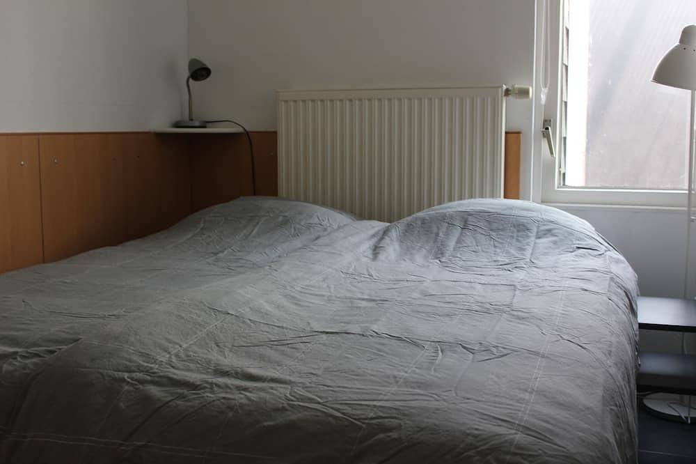 200m vom Meer entfernt 6 Personen Bungalow, in einem kleinen Park mit ebenerdiger Dusche in Stavenisse, Niederländische Nordsee