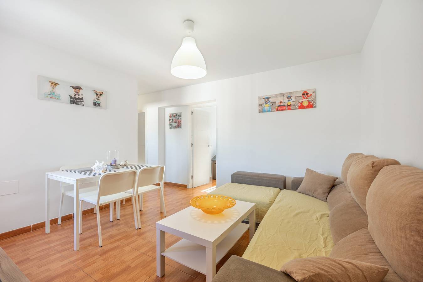 Apartamento entero, Apartamento 'The Bright Beauty' con Wi-Fi y aire acondicionado in Cádiz, Costa de la Luz