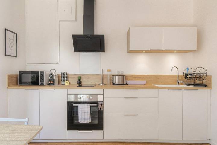 Gîte pour 6 personnes, avec terrasse, animaux acceptés à Rillieux-la-Pape - 4