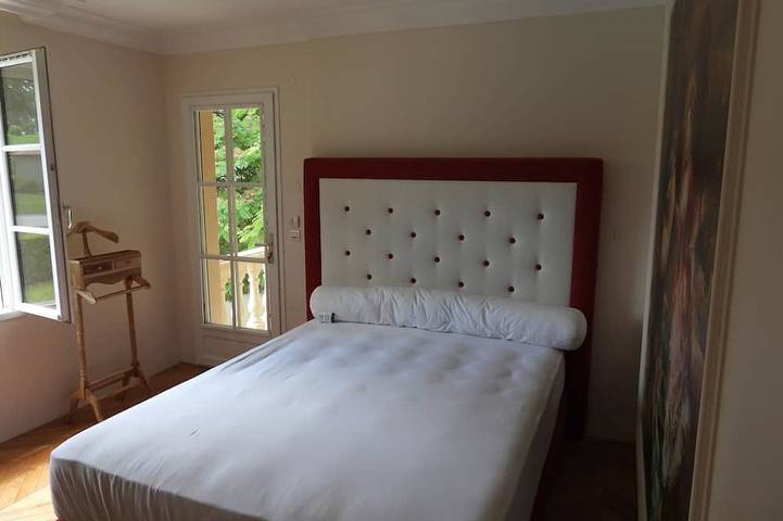 Location de vacances pour 6 personnes, avec balcon ainsi que piscine et jardin à Ribérac - 2