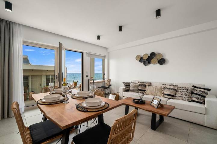 Location de vacances pour 5 personnes, avec Balcon et Terrasse ainsi que Jacuzzi et Piscine dans Milatos Beach - 2