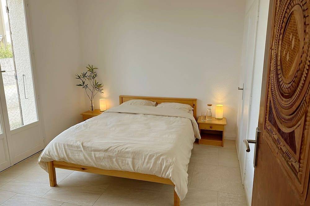 Villa with large private pool, wonderful views, 15 minutes drive to the beach in Montesquieu-des-Albères, Región Céret