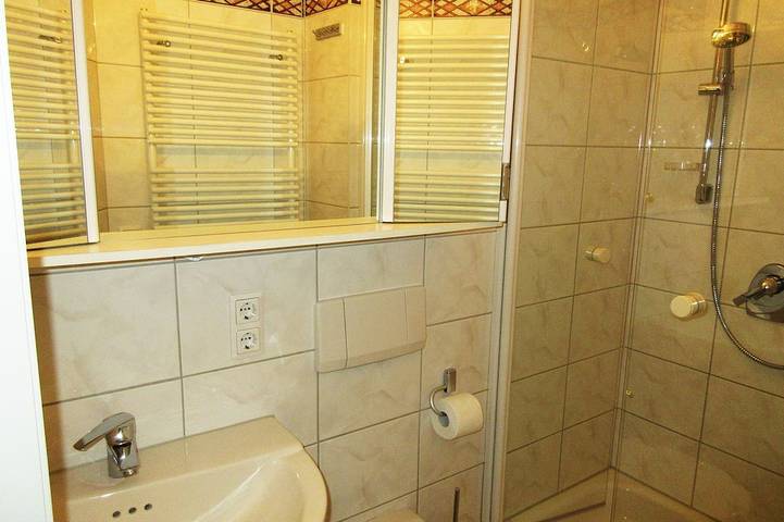 Ferienwohnung für 2 Personen, mit Garten und Balkon in Taching am See - 3