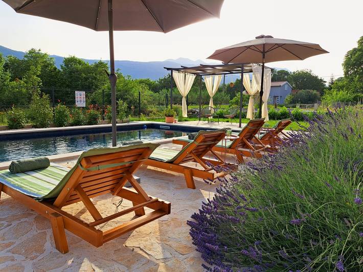 Villa für 8 Personen mit Garten in Makarska Riviera
